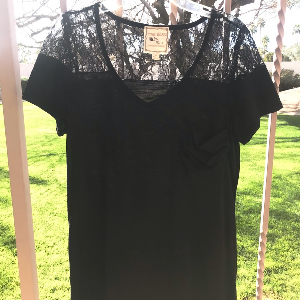 Pink Rose Black T-shirt with Pocket & Lace collar